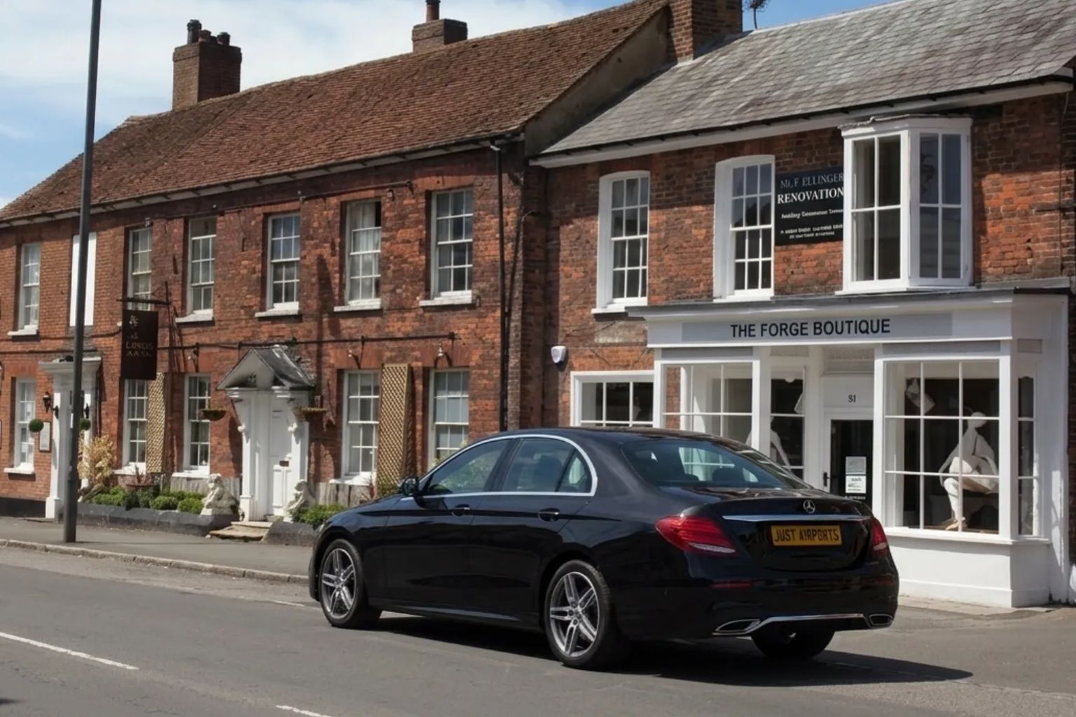 Beaconsfield to Heathrow Taxi Fast Reliable Fixed Price Transfers